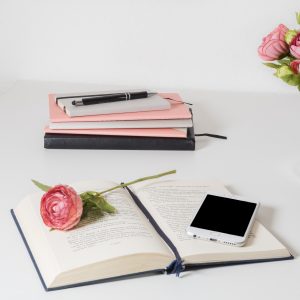 https://nkemoffonabo.com/wp-content/uploads/2021/09/pexels-ylanite-koppens-1809340-300x300-1.jpg